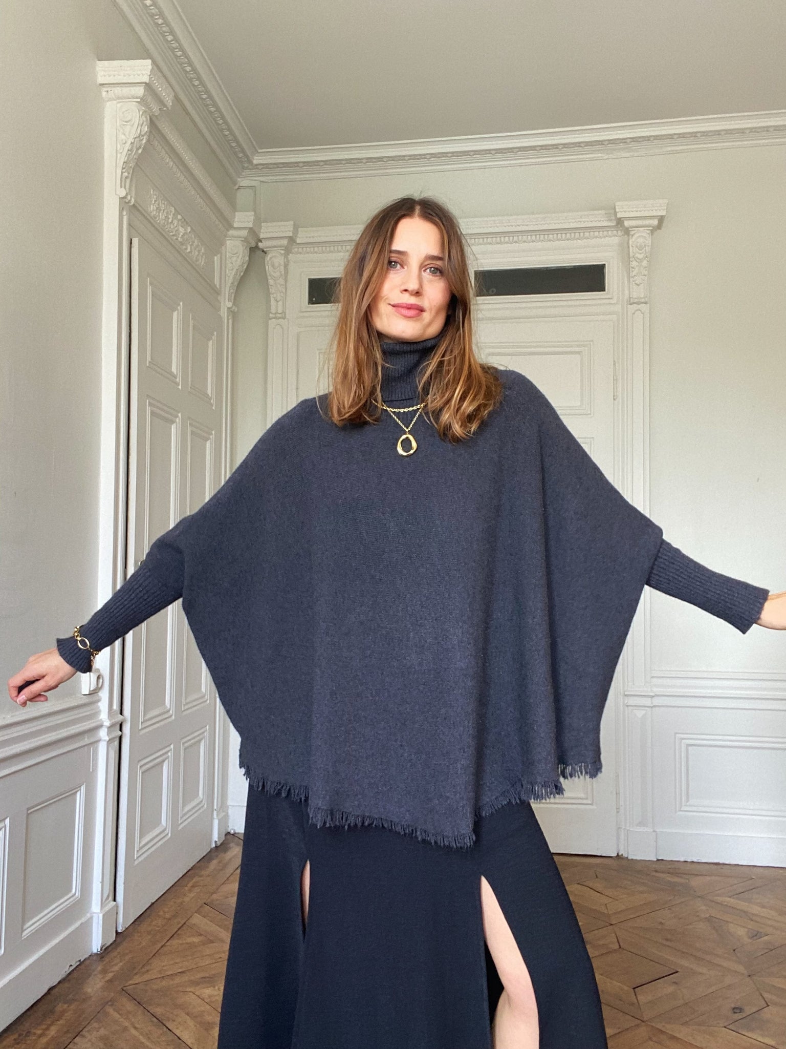 Pull Matilda Gris